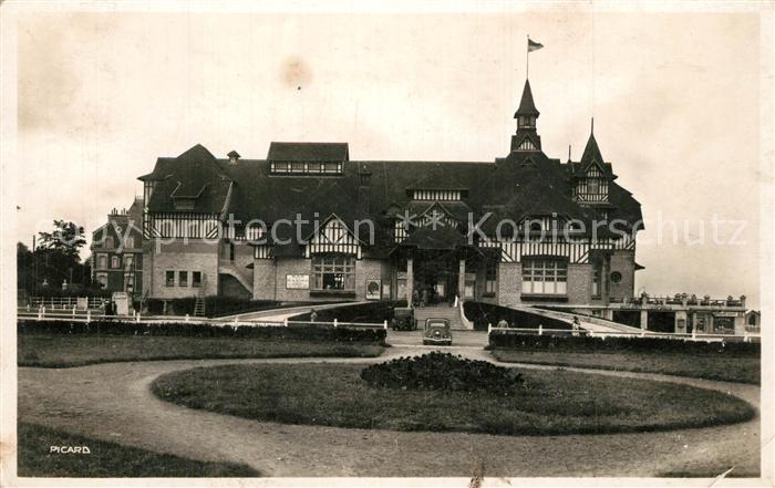 Riva-Bella Les jardins devant le casino