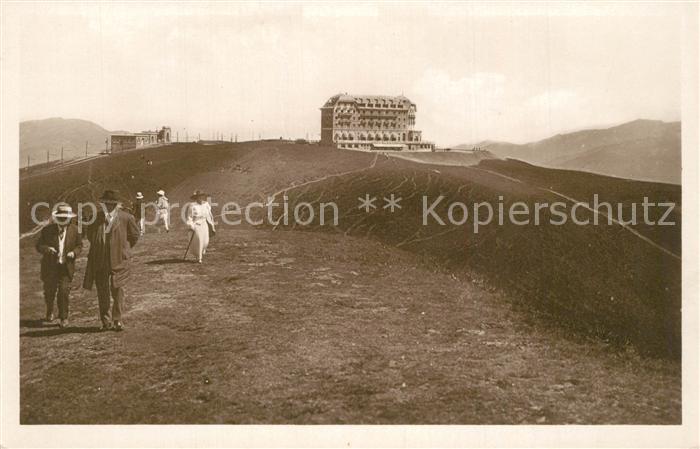 Luchon Superbagneres Sommet du Plateau et le Grand Hotel