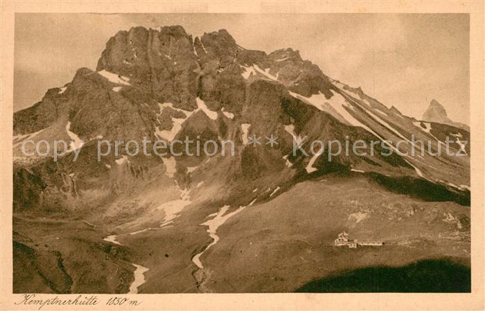 Kemptnerhuette Berghuette mit Kratzer und Trettachspitze Allgaeuer Alpen Kupfert