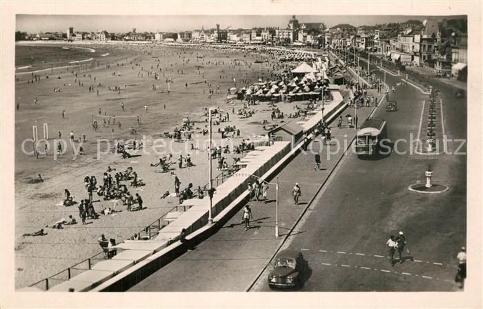 Les Sables-d Olonne Vue panoramique de la plage et du remblai