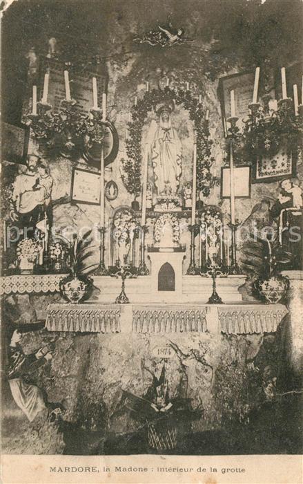 Mardore La Madone intérieur de la grotte