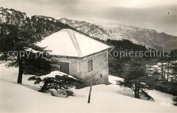 Chrea Station estivale Chalet dans la Montagne en hiver