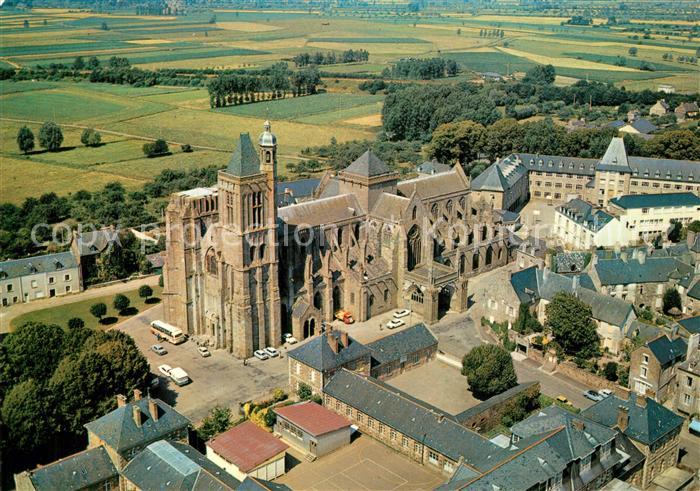 Dol-de-Bretagne La Cathedrale Saint Samson Vue aerienne