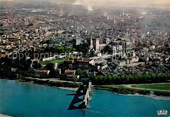 Avignon Vaucluse Vue aerienne du Chateau des Papes et du Pont Saint Benezet