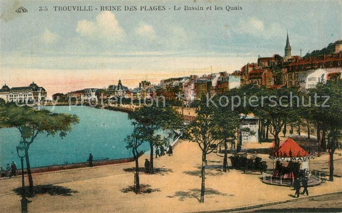 Trouville-sur-Mer Reine des Plages Le Bassin et les Quais