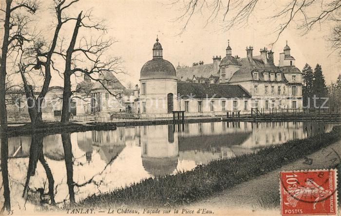 Tanlay Le Chateau Facade sur la Piece d_Eau