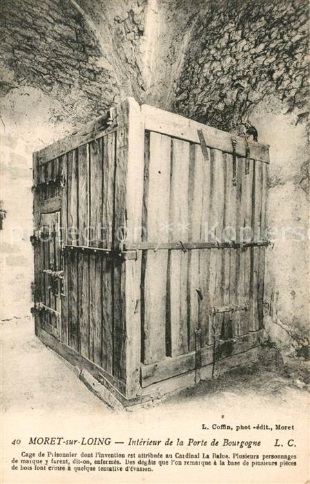 Moret-sur-Loing Intérieur de la Porte de Bourgogne