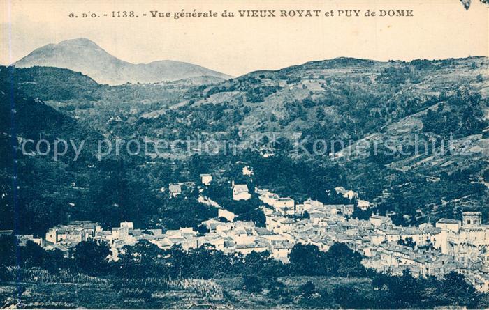 Vieux Royat Puy de Dome Vue Generale et Puy de Dome