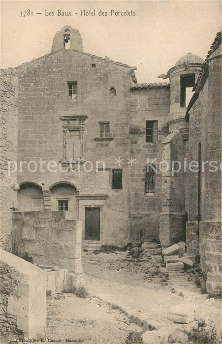 Les-Baux-de-Provence 13 Hotel des Porcelets