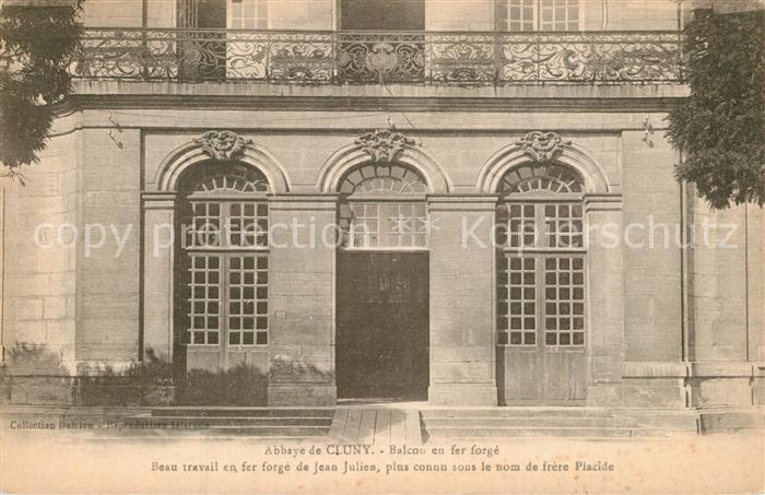 Cluny Abbaye Balcon en fer forg
