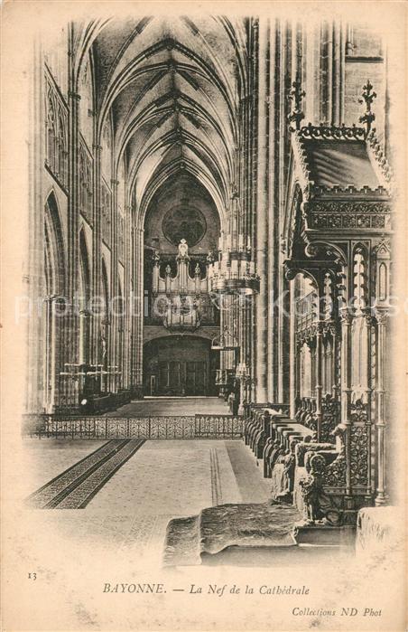 Bayonne 64 La Nef de la Cathedrale