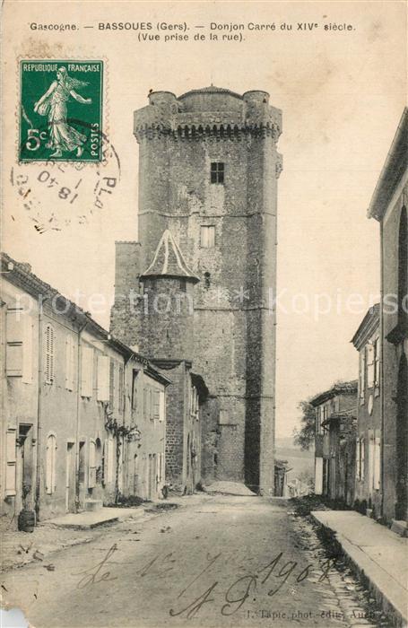 Bassoues Gascogne Donjon Carr