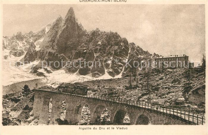 Chamonix Aiguille du Dru et le Viaduc Gebirgspanorama Alpen