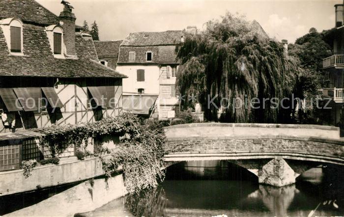 Salies-de-Bearn Vieux pont sur le Saleys
