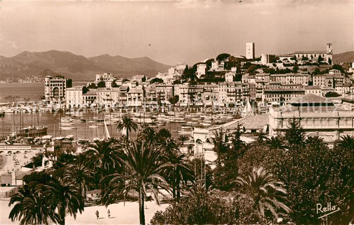 Cannes Alpes-Maritimes Le port Quai Saint Pierre et le Suquet