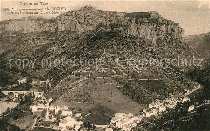 Gorges du Tarn Fliegeraufnahme ave Rozier et Rochers du Causse Mejan