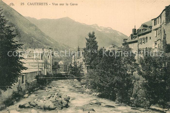 Cauterets Vue sur le Gave