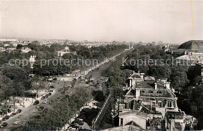 Paris Avenue des Champs-Elysees