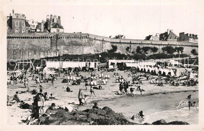 Saint-Malo 35 Les vieux Remparte et la plage de Bon Secours