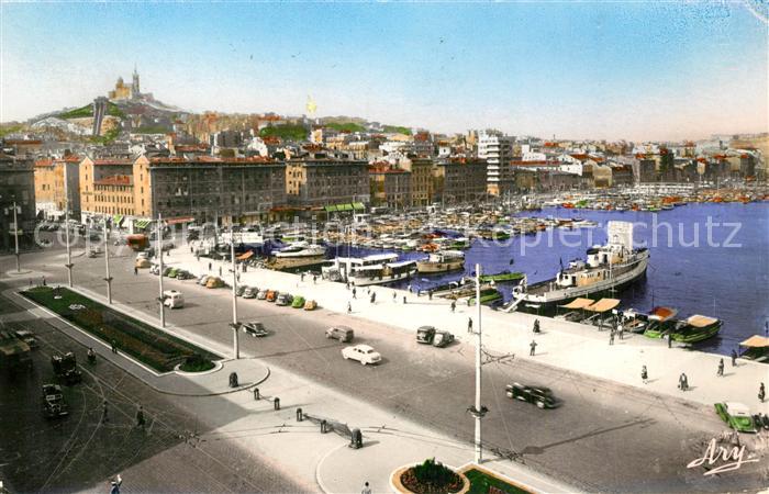 Marseille Bouches-du-Rhone Panorama sur le Quai des Belges et Notre Dame de la G