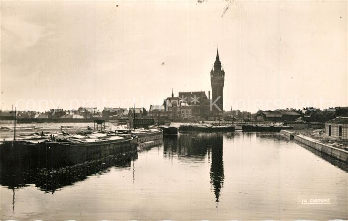 Calais Hotel de Ville aux ecluses