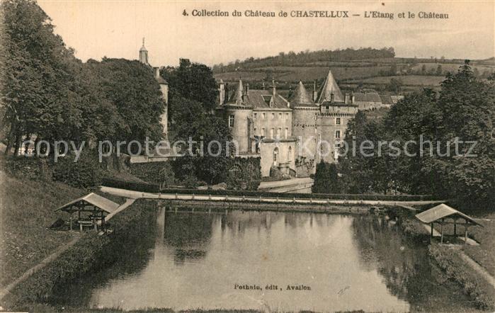 Chastellux-sur-Cure Etang et le Chateau