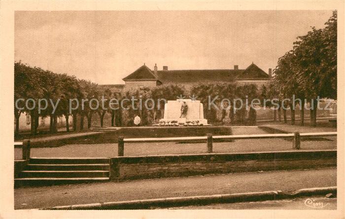 Charolles Place du Monument