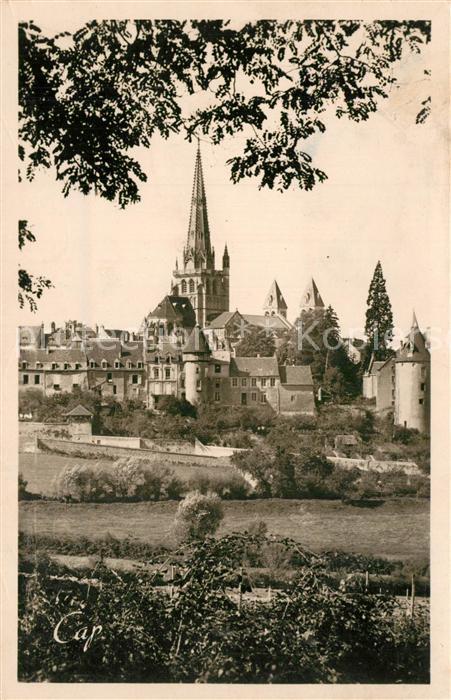 Autun Vue vers la Cathedrale