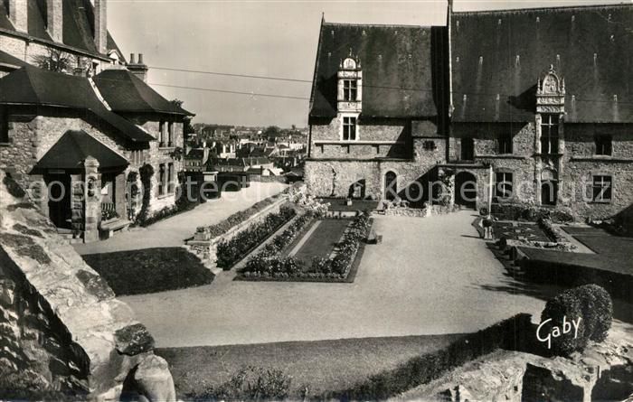 Laval Mayenne Le Chateau et les Jardins