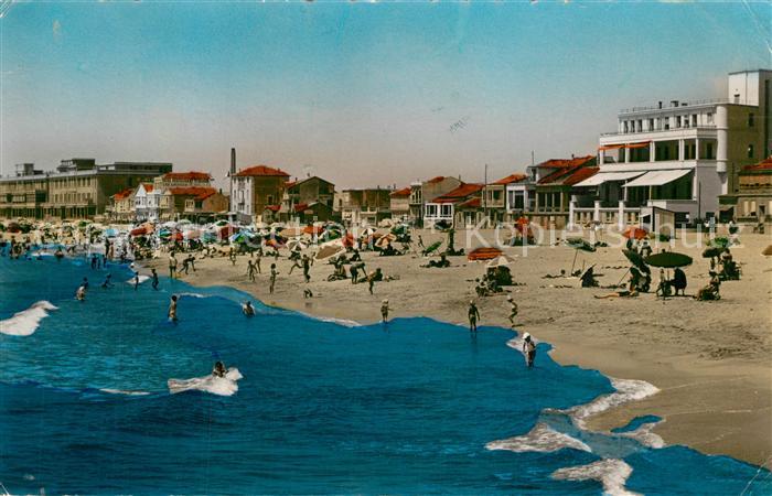 Palavas-les-Flots Herault La plage les hotesl et les maisons de repos