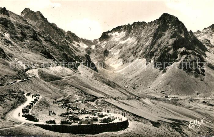 Bagneres-de-Bigorre Route du Tourmalet et Chaîne des Pyrénées
