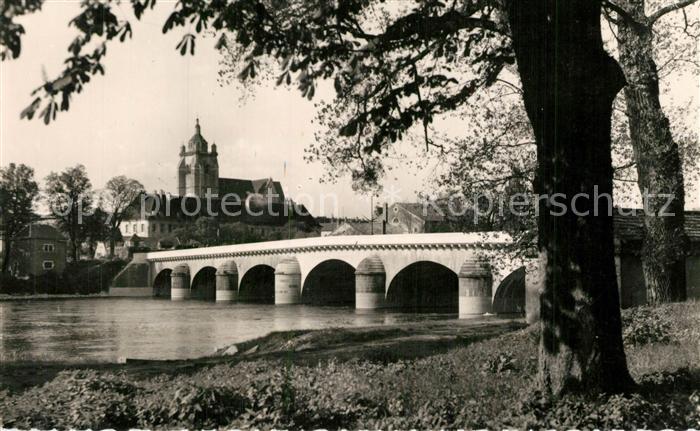 Dole Jura Grand pont sur le Doubs Eglise