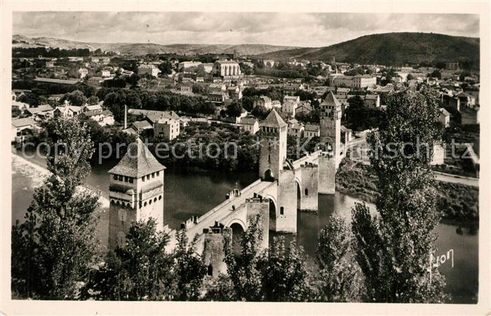 Cahors Pont Valentré et les rives du Lot