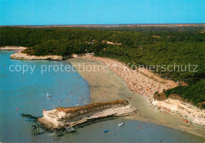 Meschers les Bains Plage des Vergnes et le Rocher de la Couronne vue aérienne