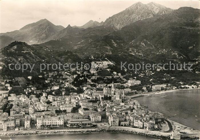 Menton Alpes Maritimes La vieille ville et le port Alpes vue aérienne