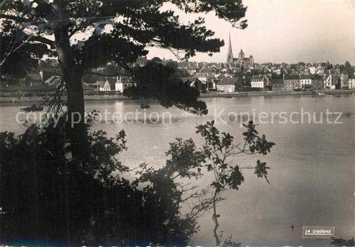 Treguier Cotes d Armor Vue Generale de la ville Rivière Jaudy