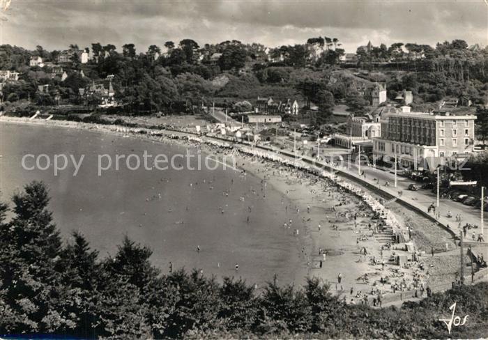 Perros-Guirec Vue Generale de la grande plage de Trestraou