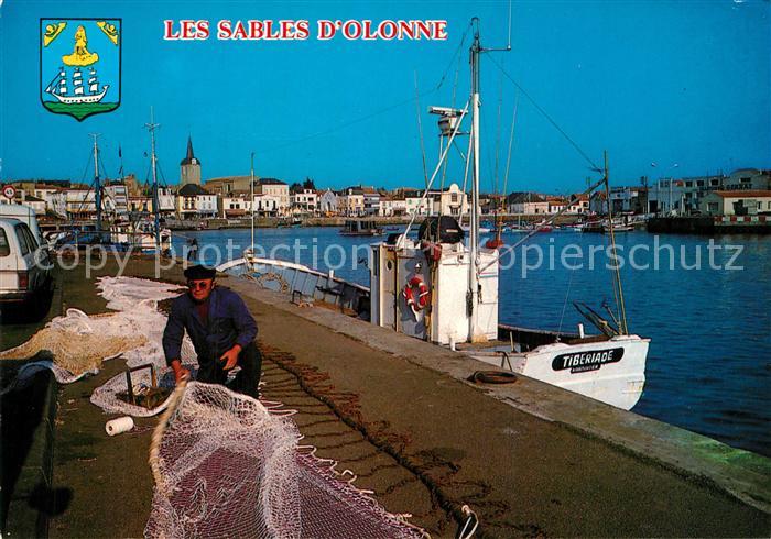 Les Sables-d Olonne Port Bateau de pêche la Chaume