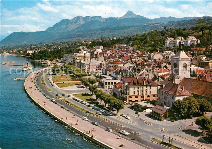 Evian-les-Bains Haute Savoie Promenade et ses jardins Montagnes vue aérienne