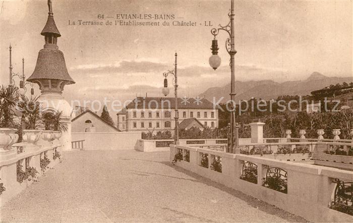 Evian-les-Bains Haute Savoie Terrasse de l'Etablissement du chatelet