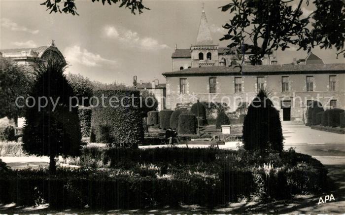 Castres Tarn Jardin de l'Evêché Théâtre Musee