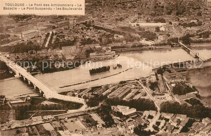 Toulouse Haute-Garonne Pont des Amidonniers Le Bazacle Pont suspendu Boulevards