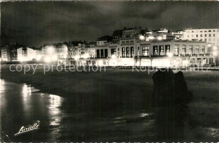 Biarritz Pyrenees Atlantiques Casino illuminé la nuit