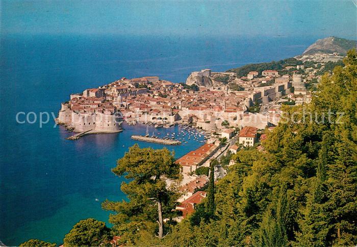 Dubrovnik Ragusa Panorama Kuestenstadt Hafen Festung Altstadt