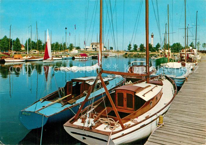 Ouistreham Bassin des yachts Yachthafen
