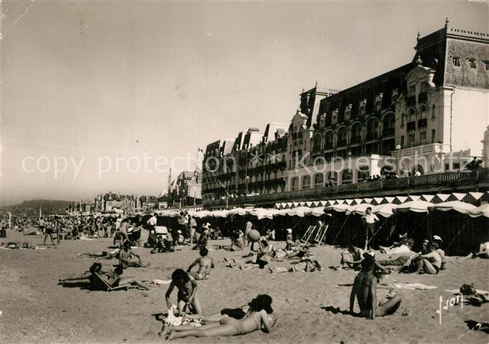Cabourg Vue Generale de la plage Hôtel