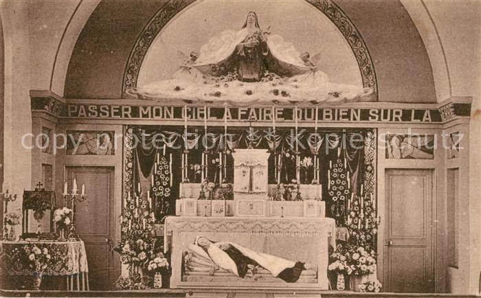 Coudekerque-Branche Intérieur de l'Eglise Sainte Thérèse de l'Enfant Jésus