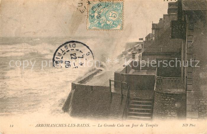 Arromanches-les-Bains La Grande Cale un jour de tempête