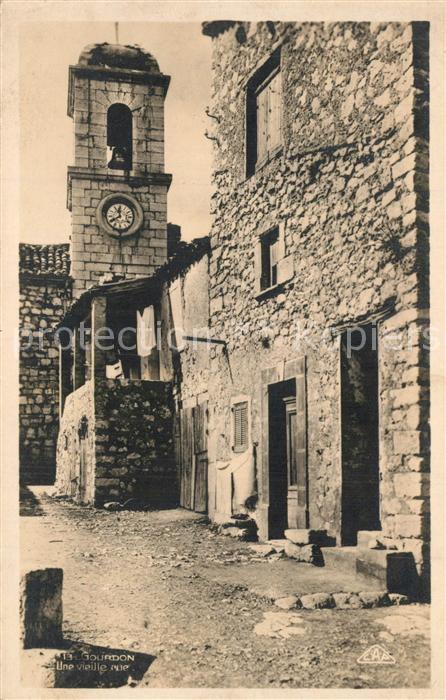 Gourdon Alpes-Maritimes Une vieille rue