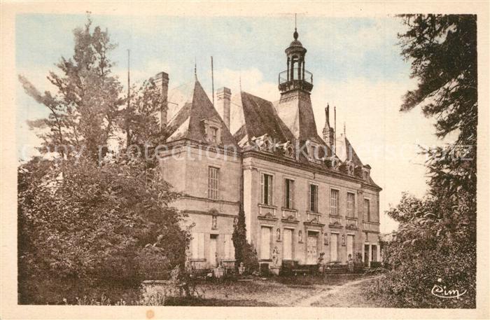 Lencloitre Chateau La Grand Cour